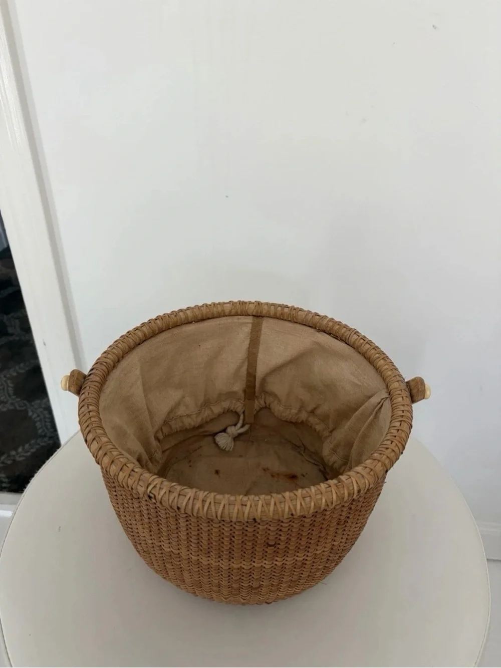 Nantucket Lightship Basket Muslim Drawstring Interior